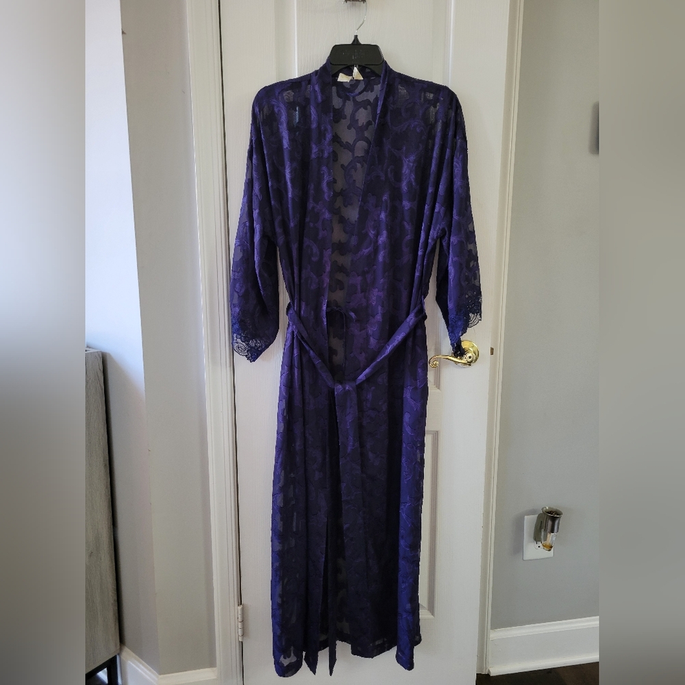 VTG Victoria’s Secret Gold Label Purple Devoré Damask Long Sheer Lace Robe Small